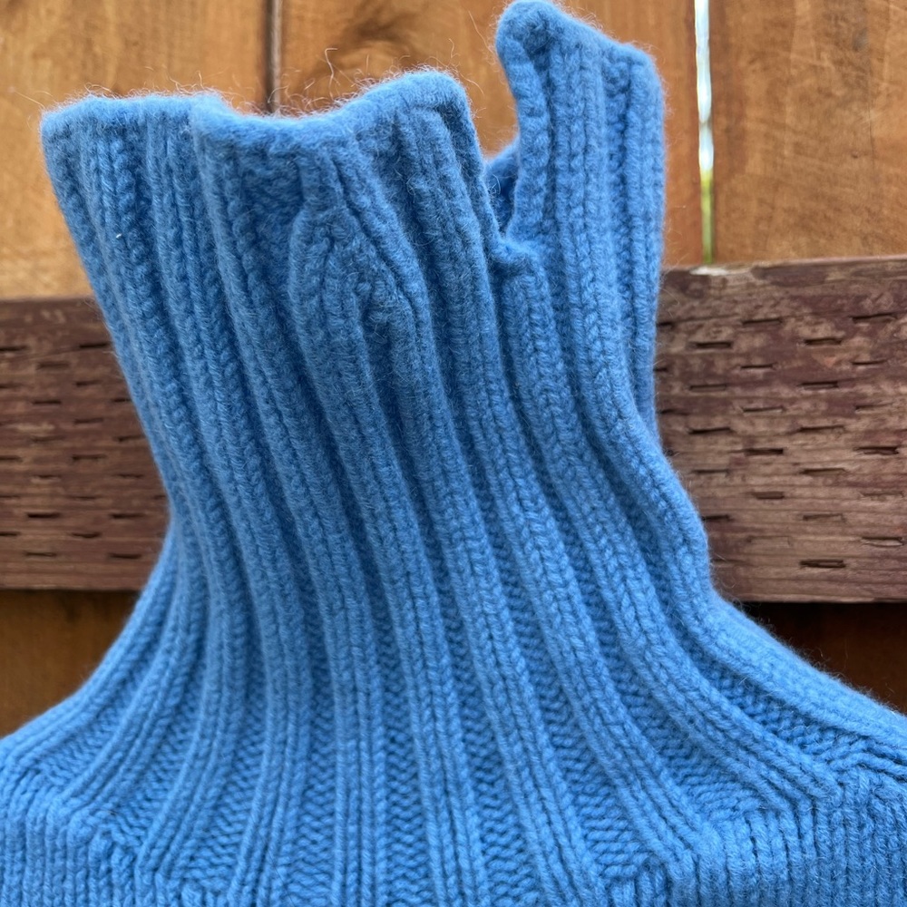Bluemelange 100% cachemire sweater fits best a size 4/6 made in Italy - Picture 3 of 6